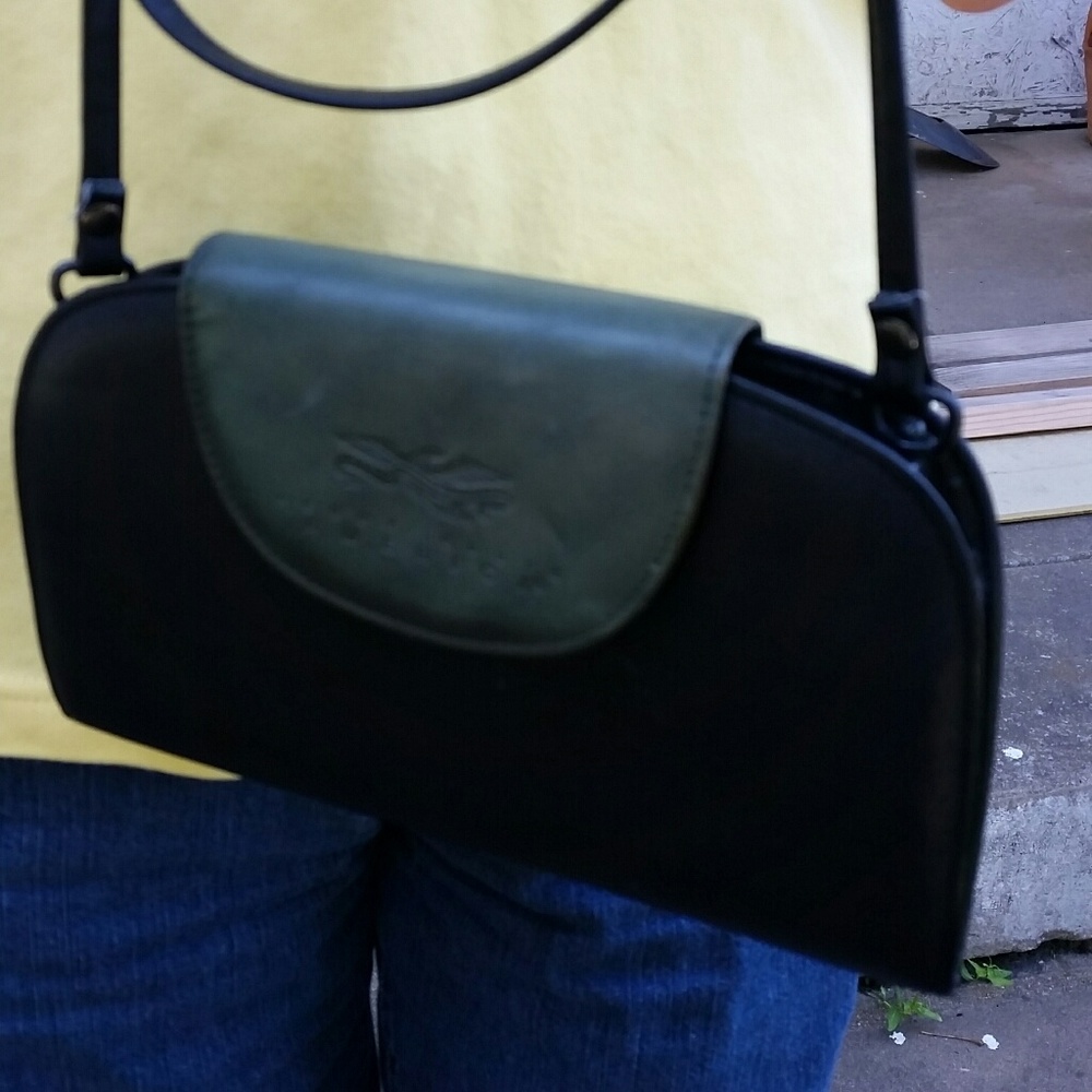 PERRY ELLIS LEATHER CROSSBODY HANDBAG EGPC